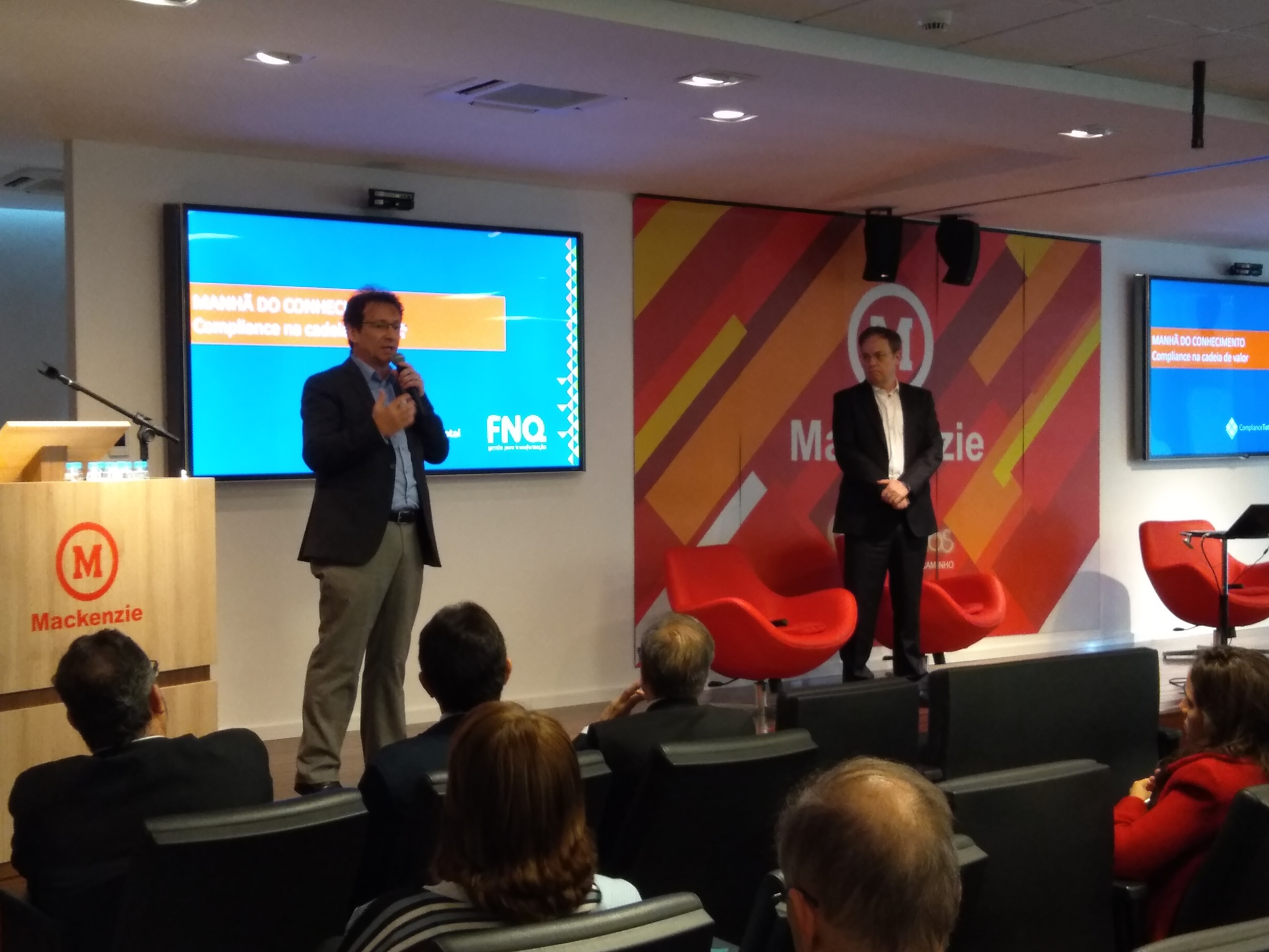 Evento Manhã do Conhecimento – Compliance na Cadeia de Valor Evento Manhã do Conhecimento – Compliance na Cadeia de Valor